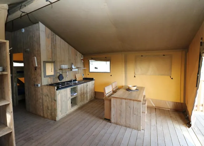 Glamping \